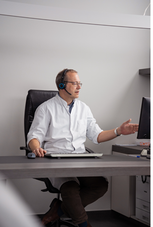 Dr. Siegfried Van Eygen